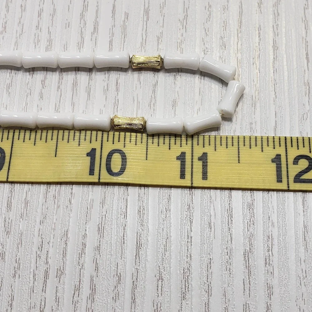 White Plastic Gold Tone Bamboo Bead Necklace Vintage Retro Jewelry Layering - Picture 4 of 4
